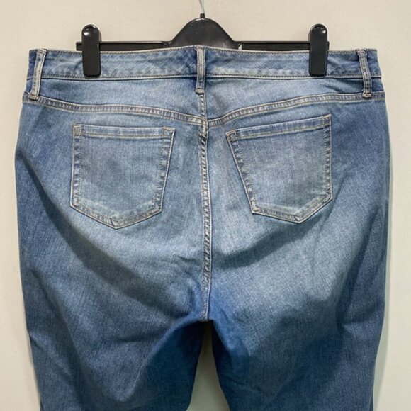 Torrid Boyfriend Jeans Size 16 - Picture 6 of 13